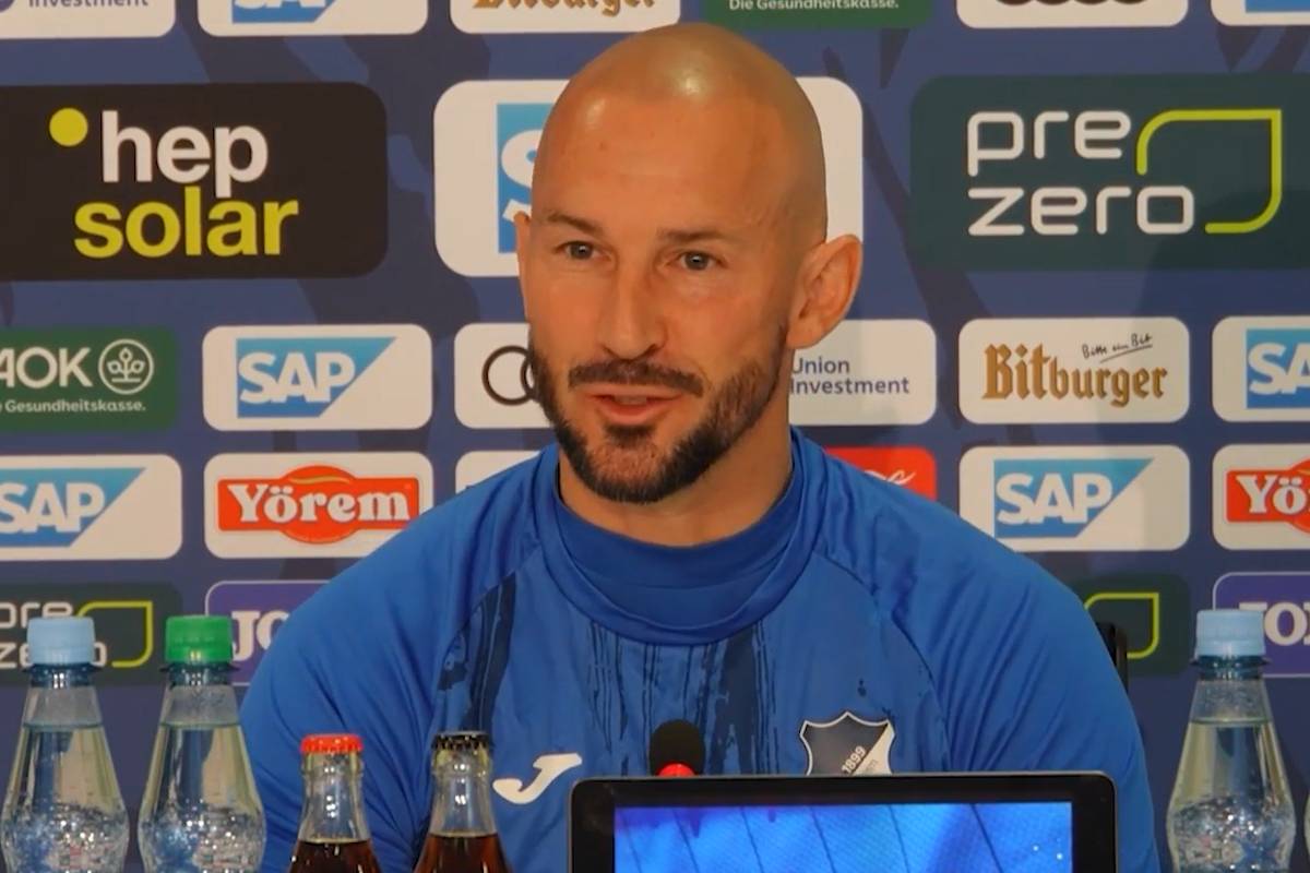 TSG-Coach Christian Ilzer reagiert auf Gerüchte um Sandro Wagner als möglichen Nachfolger: Der Österreicher schenkt Spekulationen keine Beachtung – und setzt lieber auf positive Energie im Team.