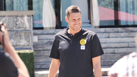 Sebastian Kehl ist nun offiziell Sportdirektor bei Borussia Dortmund. In seiner neuen Position hat er für den BVB große Ziele gesteckt.