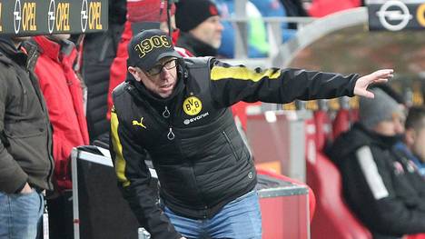 Dortmunds Coach Peter Stöger setzt im Trainingslager auf einen Soziologen