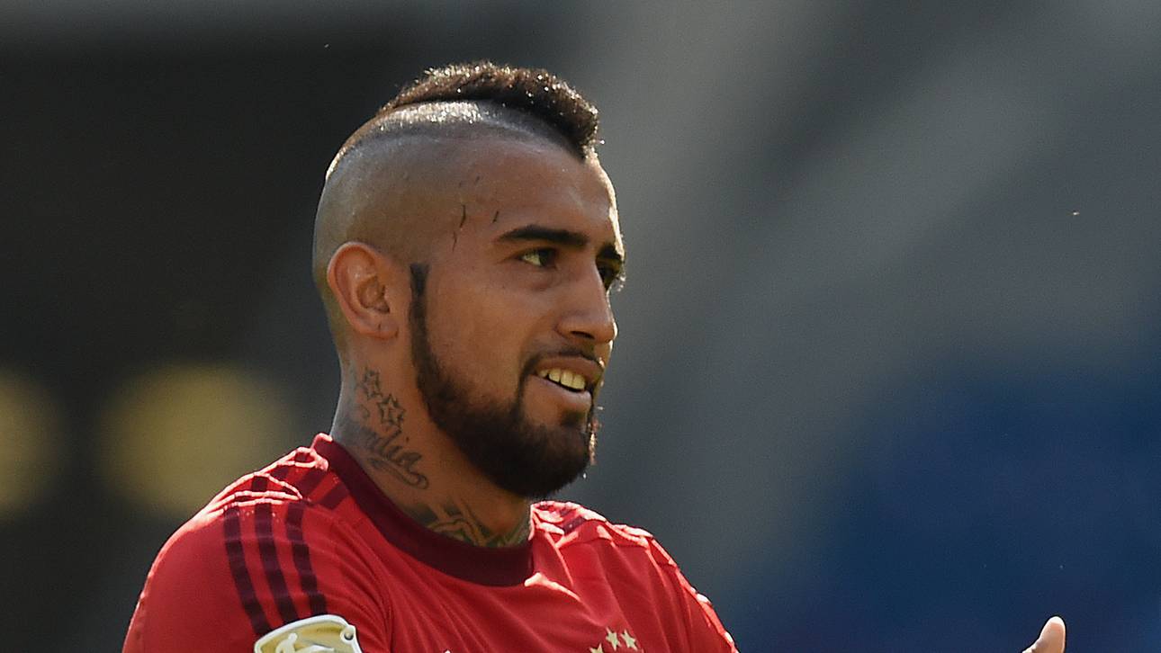 Singender Vidal sorgt für Gelächter