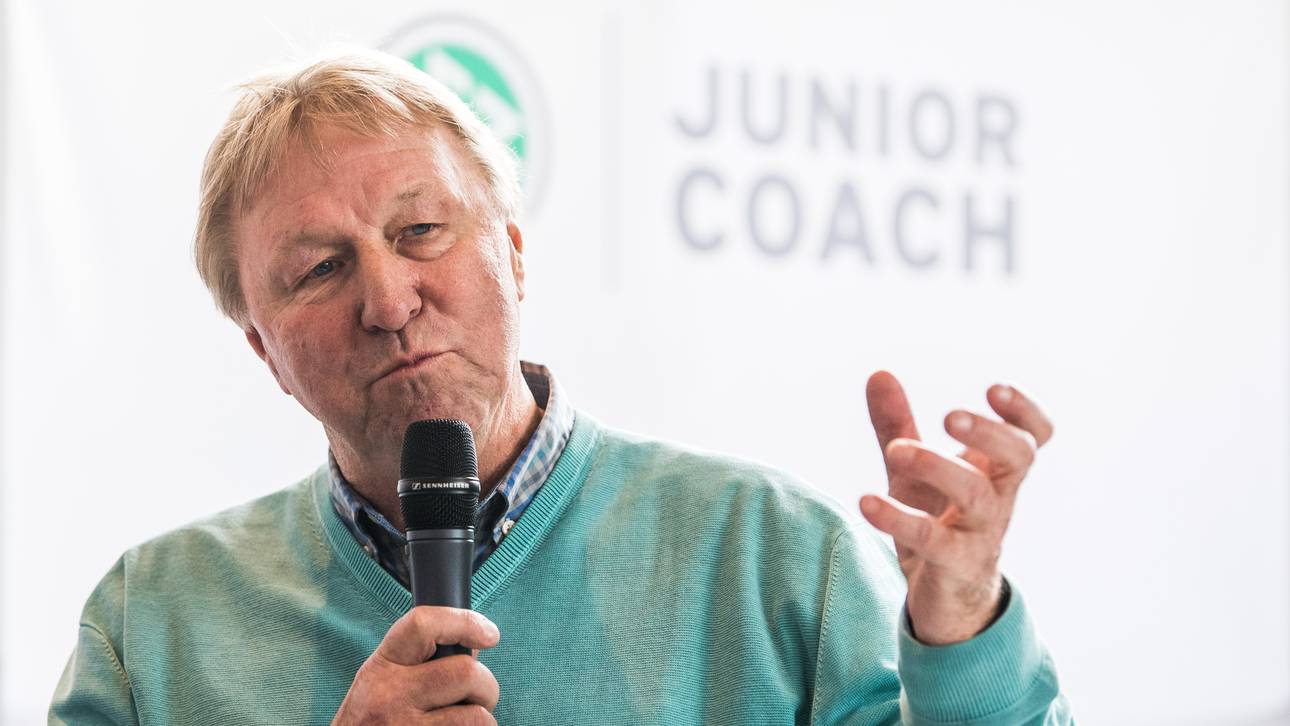 Hrubesch bleibt beim DFB