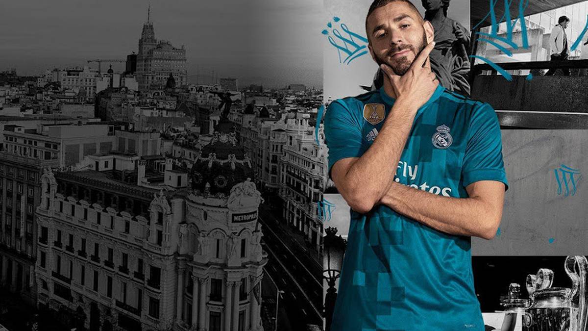 Ganz anders Real Madrid: Schon Auswärts- und Heimtrikot enthielten türkise Elemente, doch beim Ausweichtrikot bricht Real nun komplett mit der Tradition. Ganz in Türkis - das gab's noch nie