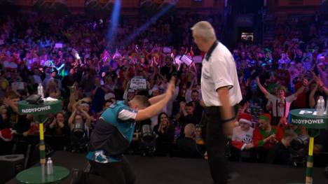 Daryl Gurney bezwingt Steve Beaton bei seinem Auftaktmatch der Darts-WM in einem starkem Match mit 3:1und zieht in Runde 3 ein.