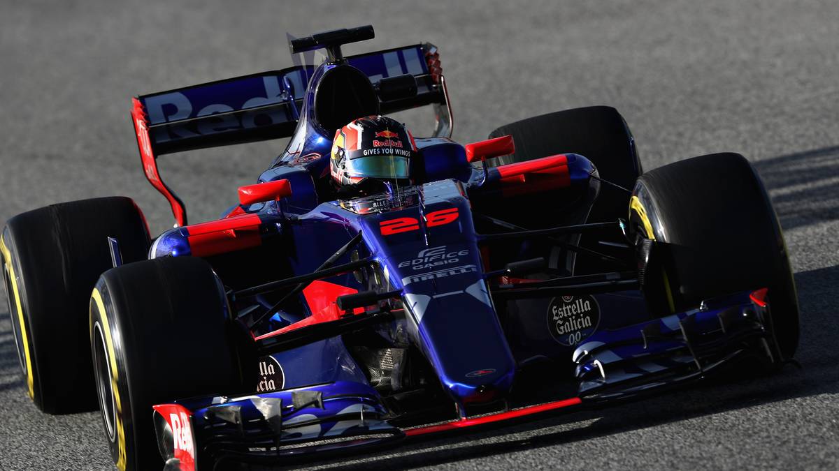 Daniil Kwjat sammelt fleißig Runden für seinen Rennstall