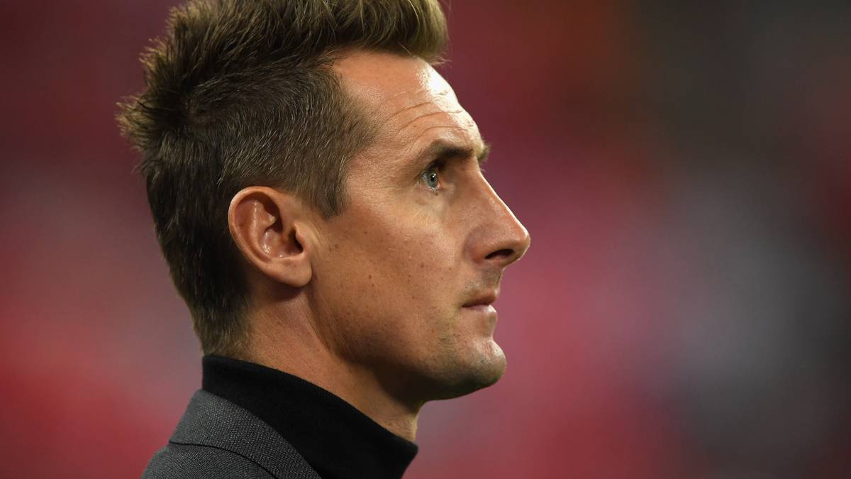 Wer aber übernimmt dann die U19? Hier kommt Miroslav Klose ins Spiel. Salihamidzic bestätigte SPORT1-Informationen, dass er sich den Weltmeister von 2014 auf diesem Posten wünscht