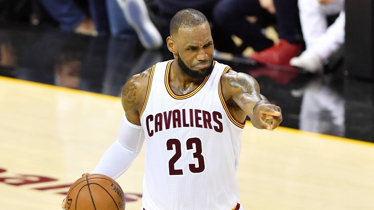 James legt sich mit frechem Fan an