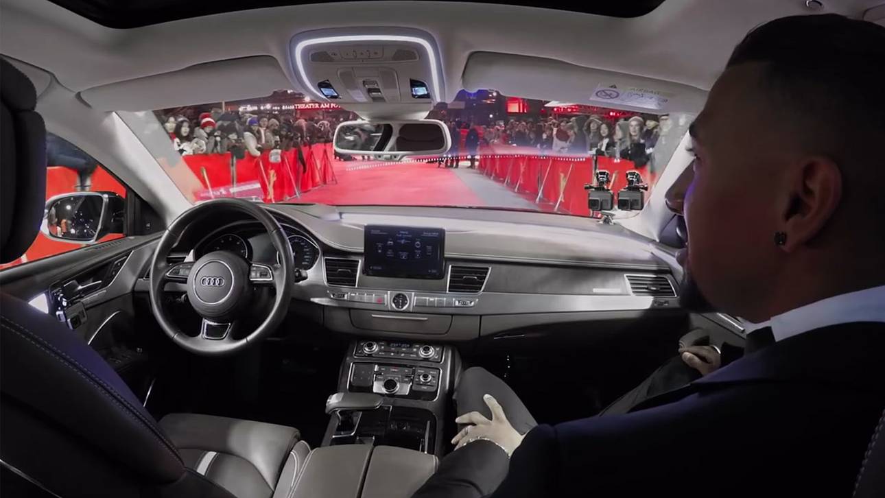 Auto ohne Fahrer: Boateng staunt