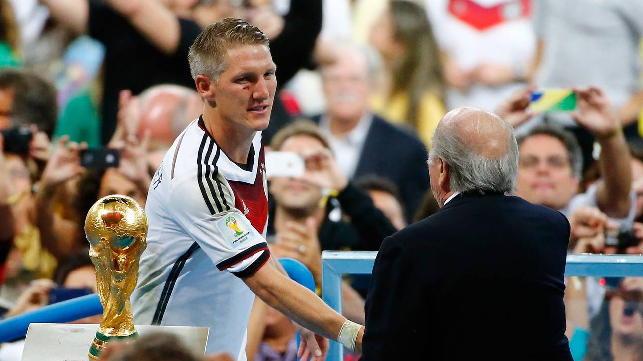 Schweinsteiger distanziert sich