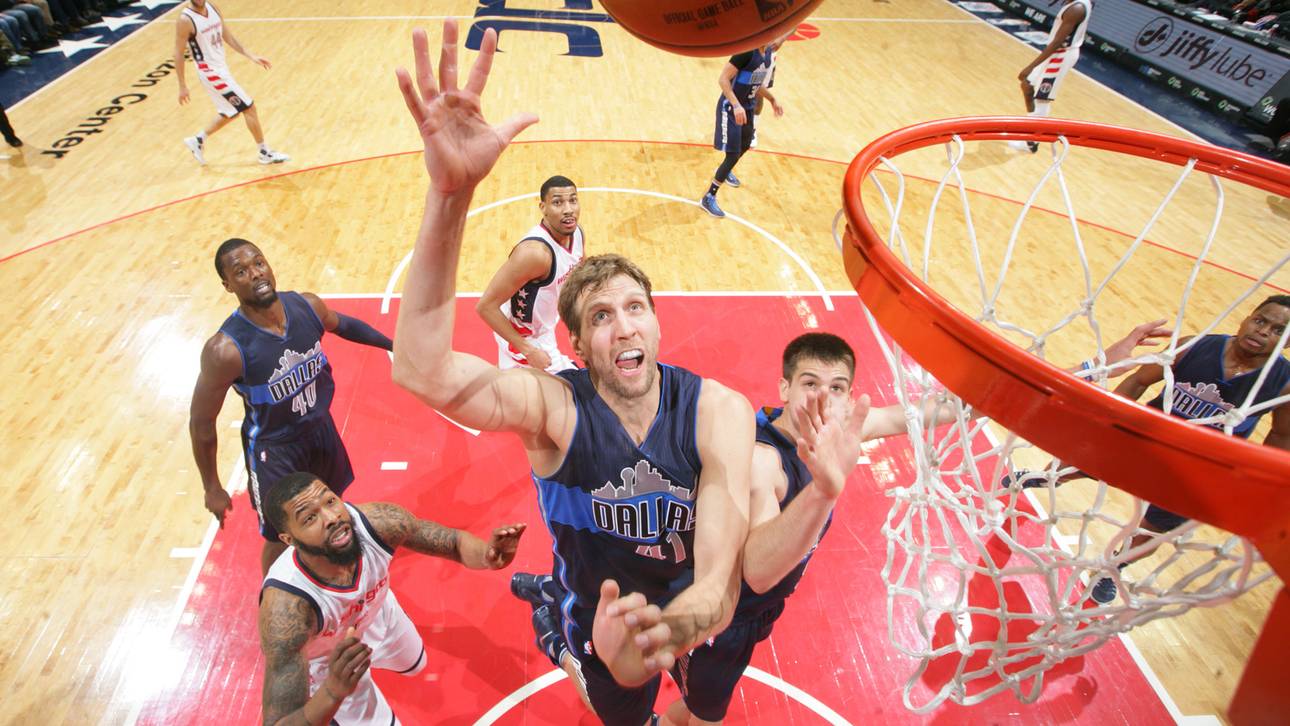 Nowitzkis Schlussspurt rettet Mavs