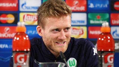 VfL Wolfsburg - Training & Press Conference