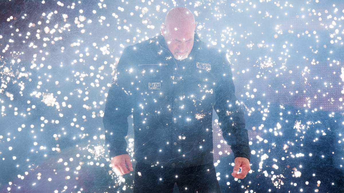 17. OKTOBER 2016 - Goldberg ist zurück! Nach 12 Jahren Pause feiert der fast 50-Jährige ein Überraschungs-Comeback und startet eine zweite Fehde mit seinem alten Rivalen Brock Lesnar