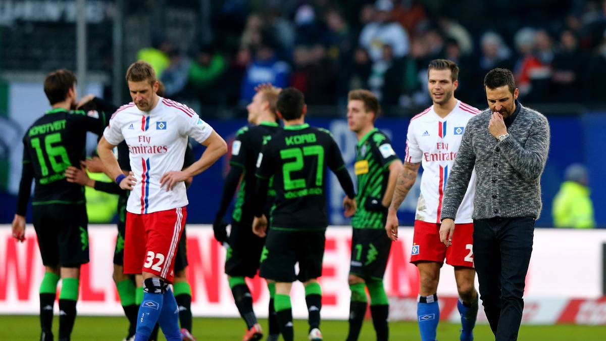 Sportlich läuft es weiter schlecht. Im März 2015 muss Zinnbauer nach nur sechs Monaten schon wieder gehen. Peter Knäbel, davor lediglich in der Jugend des 1. FC Nürnberg und zwei Jahre in der Schweiz als Trainer aktiv, soll bis Saisonende übernehmen und den Klassenerhalt schaffen