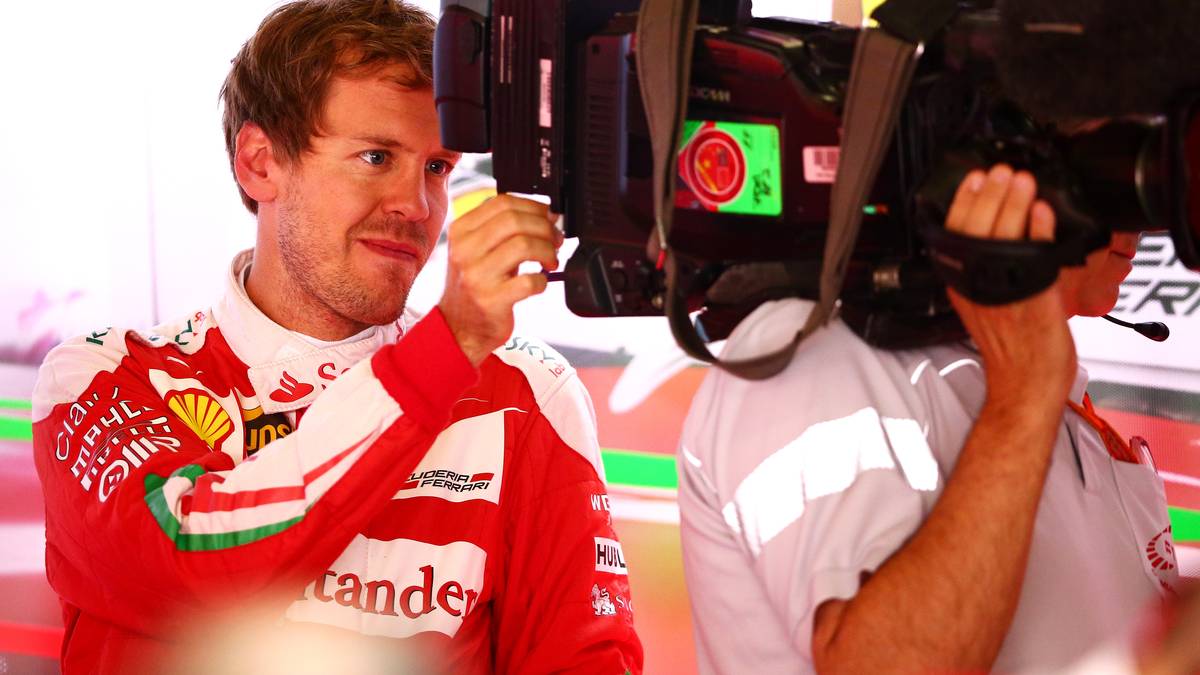 Dementsprechend gut gelaunt präsentiert sich der Ferrari-Pilot dann unmittelbar vor dem Qualifying