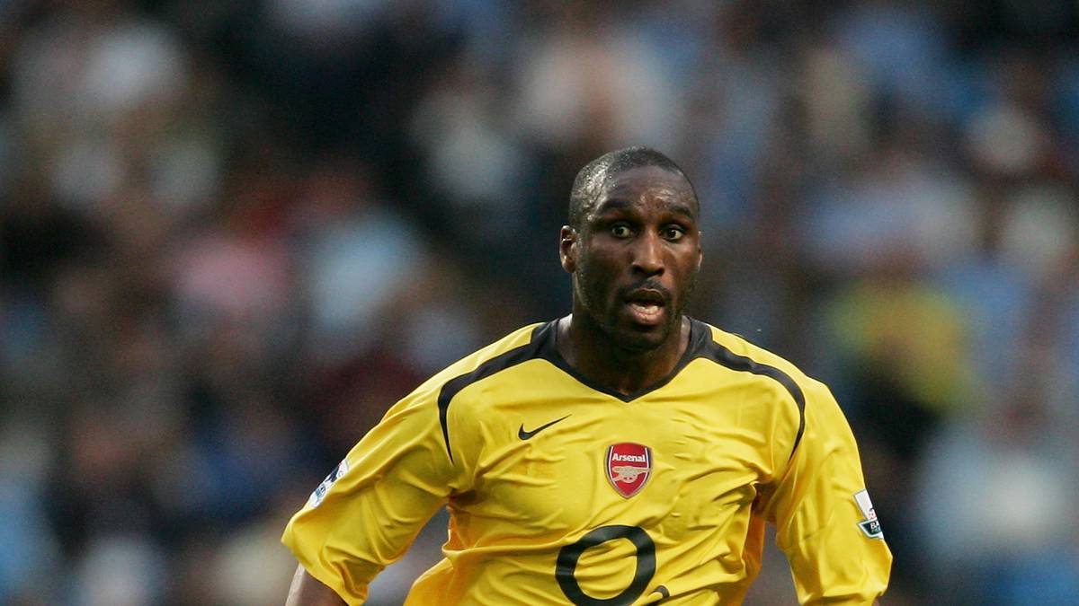 SOL CAMPBELL: Der Abwehrhüne bildete mit Touré das Innenverteidiger-Pärchen bei den Gunners. Zu seinen Hochzeiten galt der 73-malige englische Nationalspieler als einer der besten Innenverteidiger der Welt