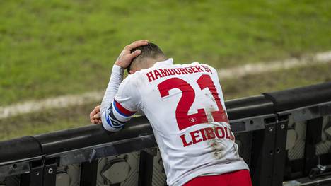 Durch die 0:1-Pleite im Derby gegen St. Pauli muss der HSV wieder einmal einen Rückschlag bei der Mission Aufstieg hinnehmen. Bleiben die Rothosen weiterhin in der 2. Liga?