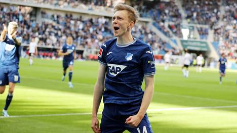 Maximilian Beier hat seinen im Sommer 2025 auslaufenden Vertrag beim Fußball-Bundesligisten TSG Hoffenheim vorzeitig bis zum 30. Juni 2027 verlängert.