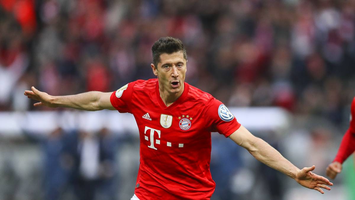ROBERT LEWANDOWSKI: Der große Traum vom Champions-League-Titel blieb ihm zwar wieder verwehrt, doch seine persönlichen Zahlen konnten sich erneut sehen lassen. Mit 22 Treffern wurde er Bundesliga-Torschützenkönig...