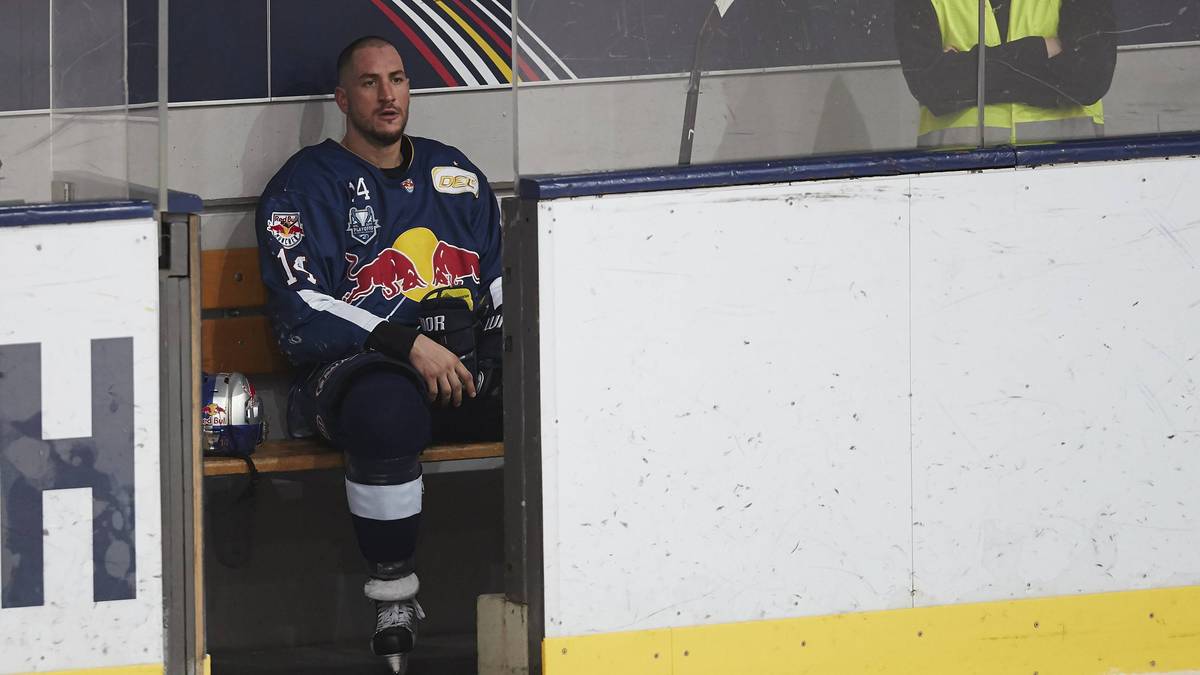 Deswegen ist ein Pinizzotto auf der Strafbank ein gewohntes Bild. Mit 100 Strafminuten hängt er in der regulären Spielzeit Daryl Boyle (53 Minuten) in der Teamrangliste deutlich ab - in der Liga langen nur Bremerhavens Newbury und Ingolstadts Pelech häufiger zu