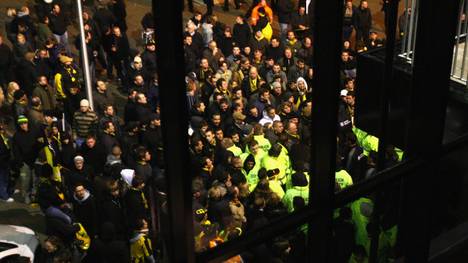 Fans von Alemannia Aachen wurden von Vermummten verprügelt