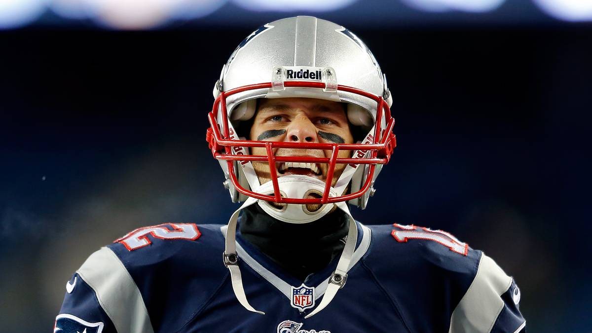 In der Saison 2011/12 wirft Brady im Playoff-Spiel gegen die Broncos sechs Touchdowns und stellt den Playoff-Rekord von Steve Young ein. Im Super Bowl gibt es dann aber wieder wenig Grund zur Freude. Erneut stehen den Patriots die New York Giants gegenüber…