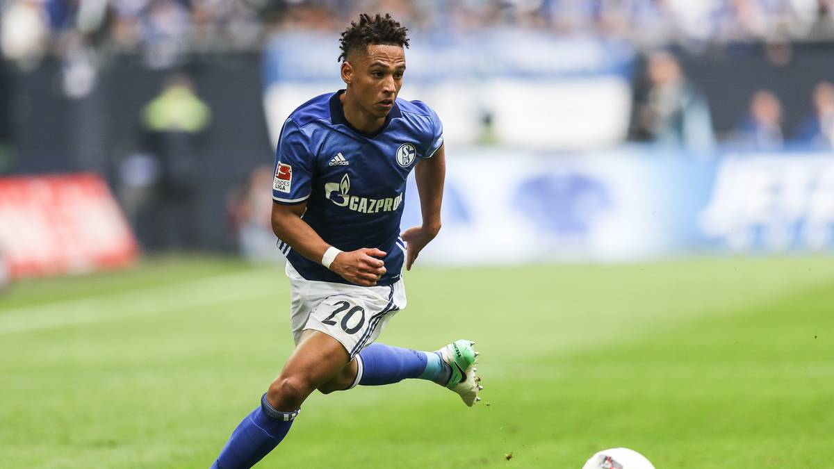 THILO KEHRER wechselte im Sommer 2018 für rund 37 Millionen Euro vom FC Schalke zu Paris Saint-Germain. Auch hier versuchte Heidel alles, um mit dem Eigengewächs zu verlängern, doch am Ende entscheid sich Kehrer gegen Schalke - und Heidel für das Geld