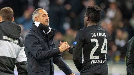 Danny Da Costa (r.) und Eintracht-Trainer Adi Hütter kommen derzeit nicht mehr miteinander aus