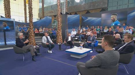 Am letzten Tag der Transferperiode hat der FC Bayern noch vier neue Spieler geholt. Vernünftig oder panisch? Die Experten sind sich uneinig.