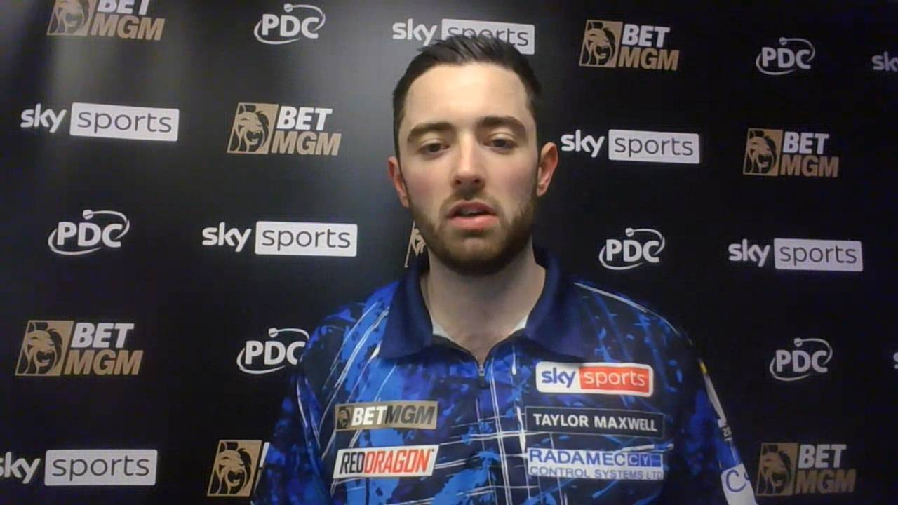 Darts Premier League: Luke Humphries nach seinem zweiten Tagessieg