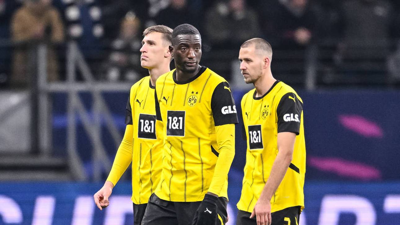 Serhou Guiraasy (m.) und Waldemar Anton (r.) kamen im Sommer nach Dortmund