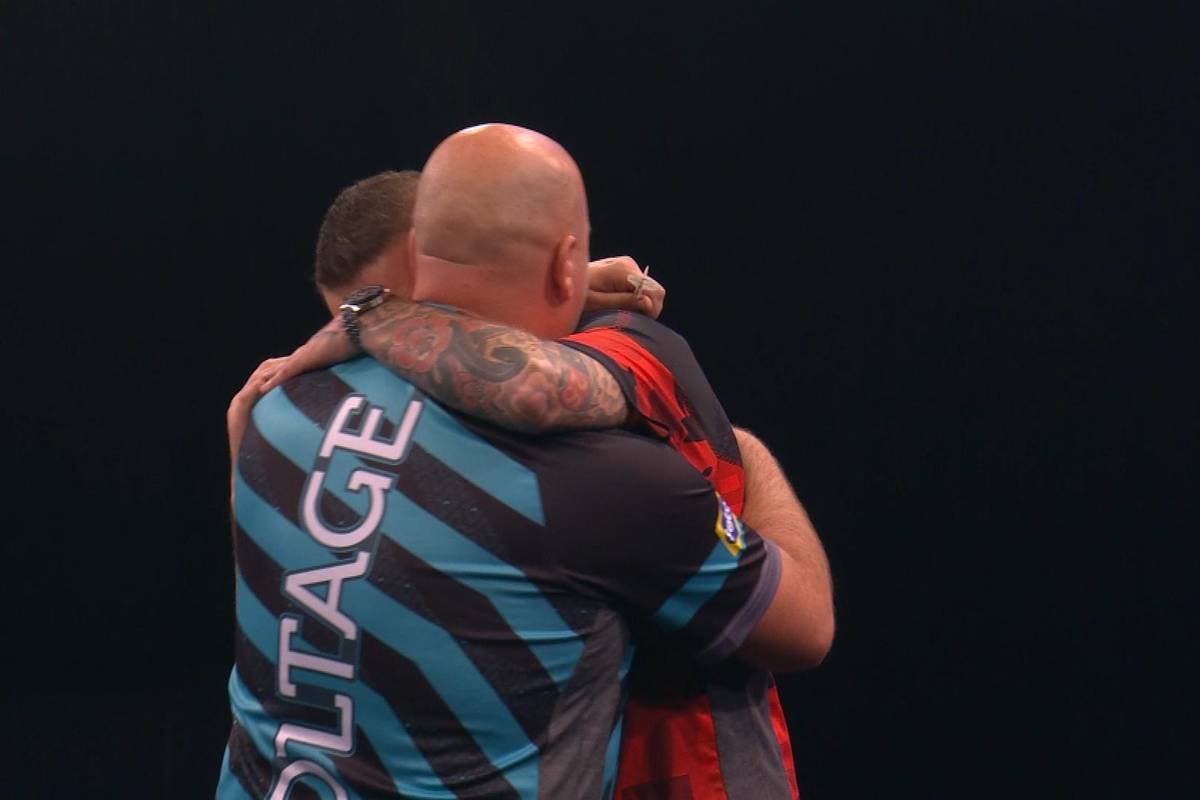 Was für ein hervorragendes letztes Achtelfinal-Match zwischen Rob Cross und Nathan Aspinall. Die Zuschauer lieben es. 