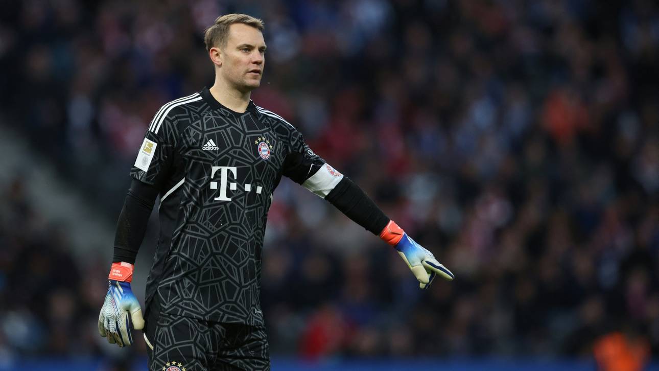 Bayern-Torwart Neuer feiert Comeback