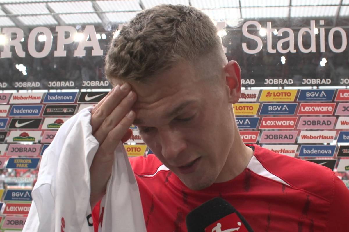 Mit feuchten Augen: Ginter teilt emotionale Worte