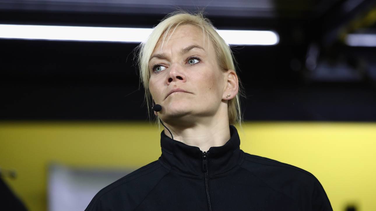 Borussia Dortmund v FC Bayern Muenchen - Bundesliga