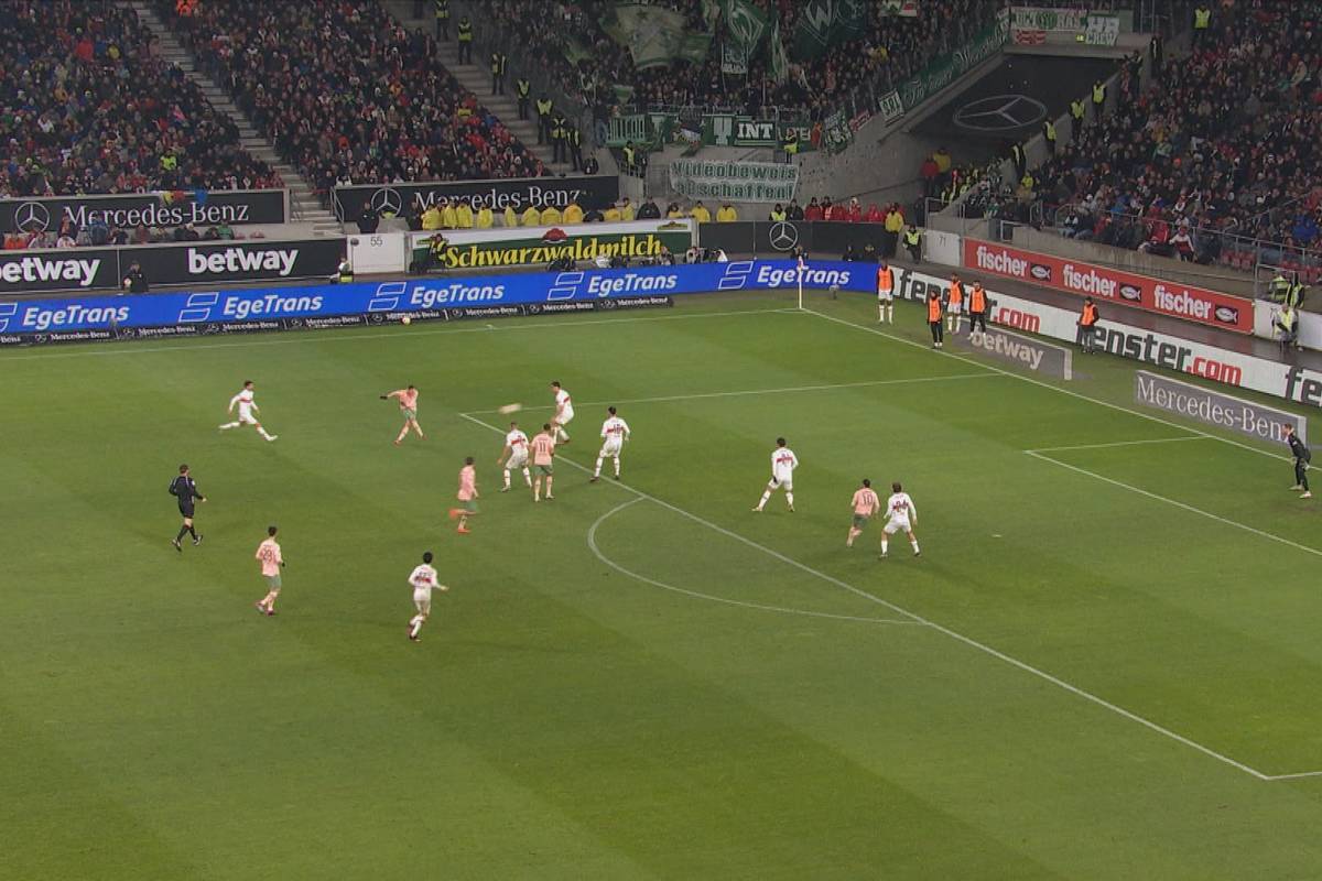 Werder Bremen gewinnt sein Auswärtsspiel beim VfB Stuttgart. Zwei Traumtore bringen Werder auf die Siegerstraße.