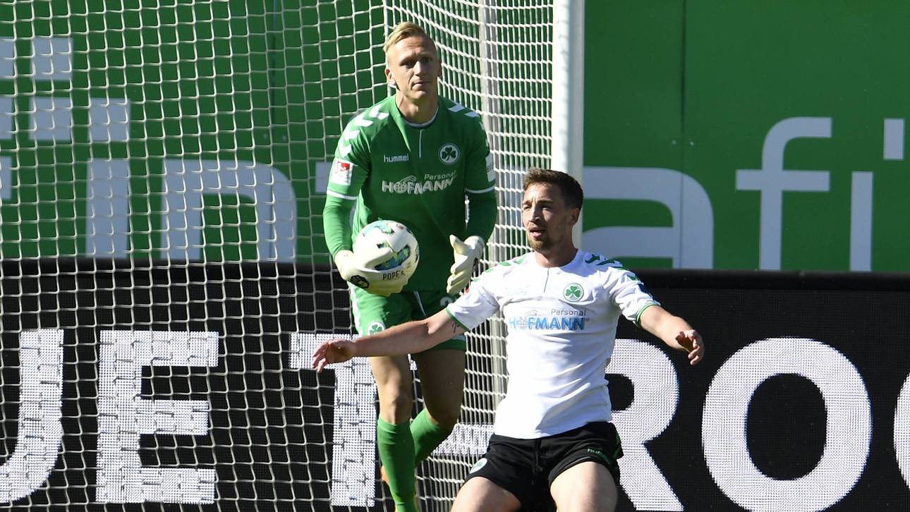 Fürth stürzt auf Abstiegsrang