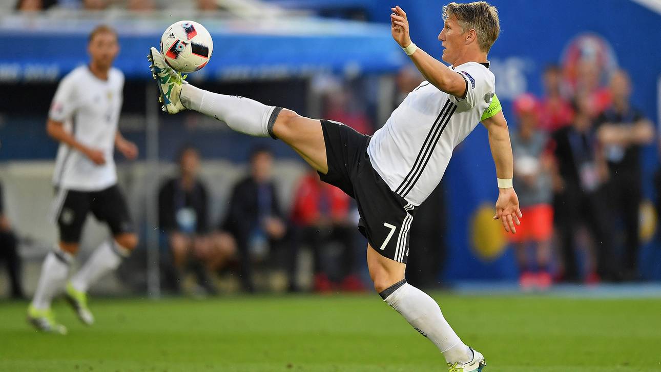 Schweinsteiger zieht mit Klose gleich