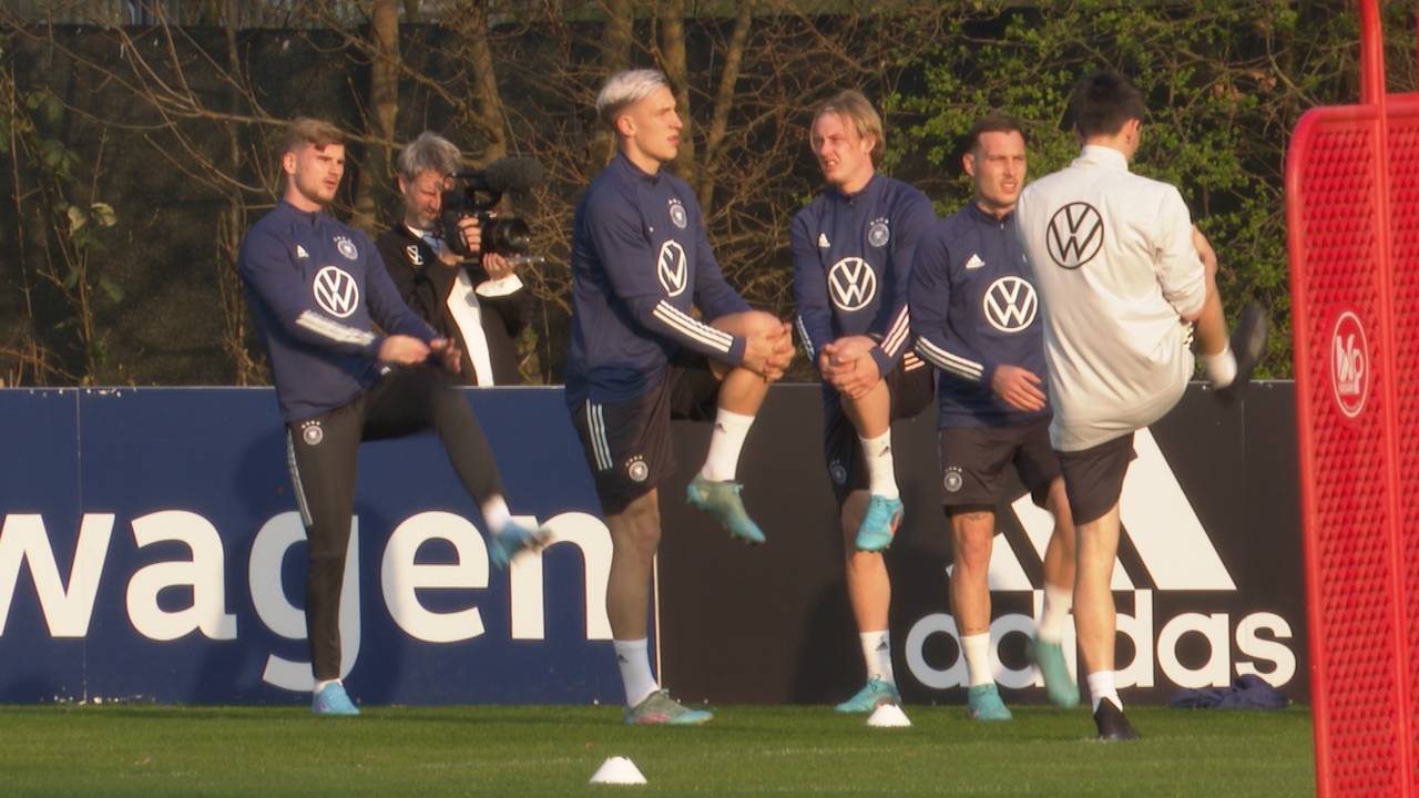 Arrogant? Beistand für DFB-Youngster