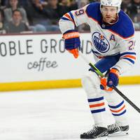Elf Tore - und kein Sieg: Eishockey-Star Leon Draisaitl hat mit seinen Edmonton Oilers ein fulminantes NHL-Spiel gegen die Boston Bruins verloren.