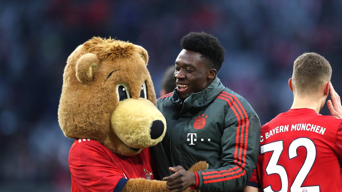 Dreimal kam der Linksverteidiger in der 3. Liga zum Einsatz. Der Platz des Nationalspielers ist aber im Training und Team von Hansi Flick