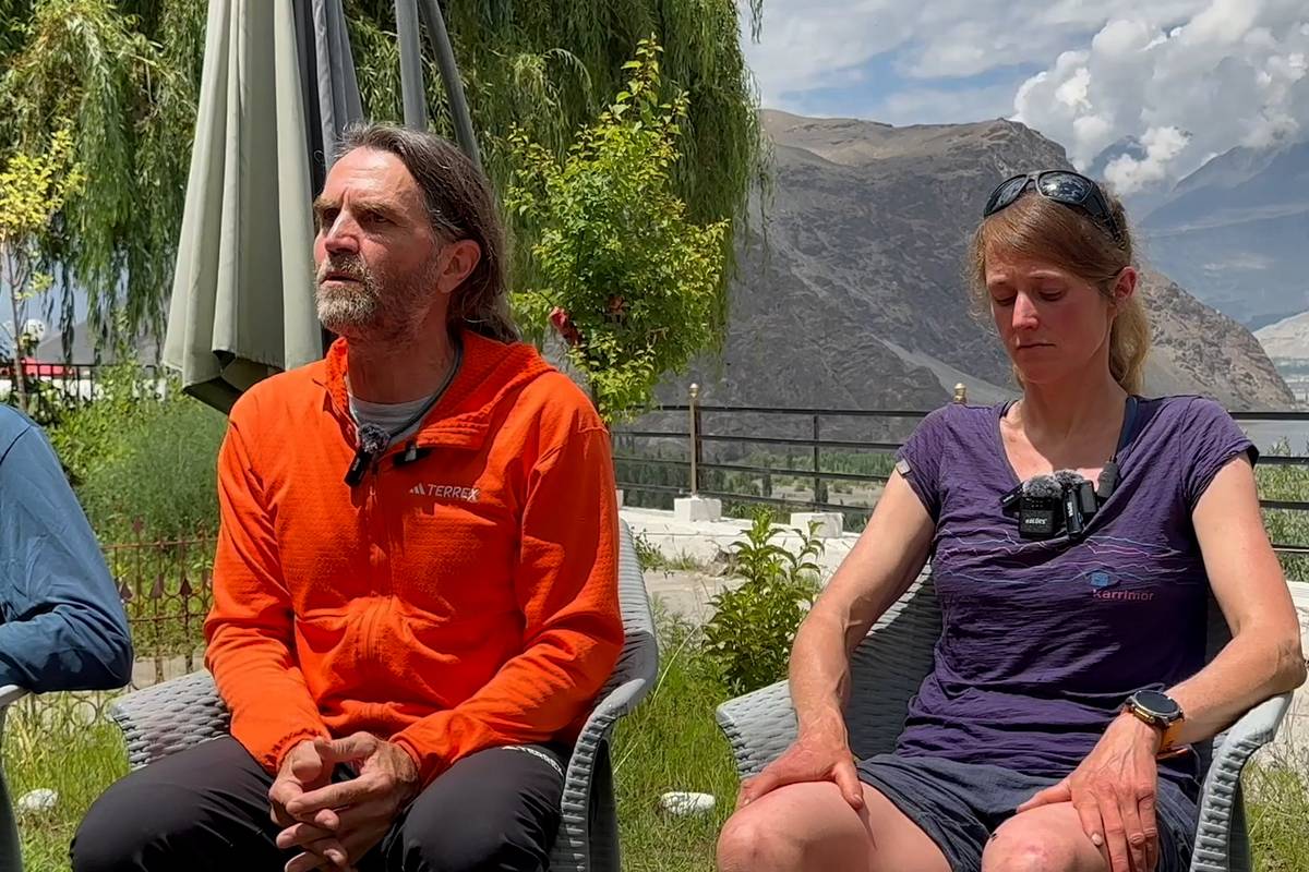 Bergsteiger Thomas Huber spricht über die Bergungsversuche nach dem Tod von Laura Dahlmeier und den expliziten Wunsch der früheren Biathletin. 
