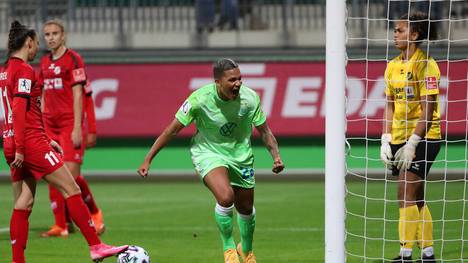 Shanice van de Sanden schoss das 4:0 für den VfL Wolfsburg. 
