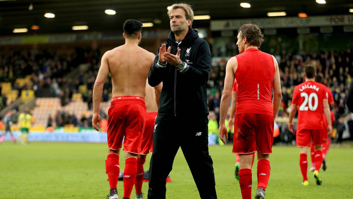 Etwas beruhigt bedankt sich "The Normal One" dann nach dem Schlusspfiff bei den mitgereisten Fans. Doch die haben heute sicherlich genug Geschenke bekommen