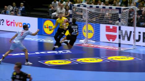 Die deutsche Handball-Nationalmannschaft hat sich nach einem Sieg über Spanien für die Hauptrunde der Handball-EM 2026 qualifiziert.