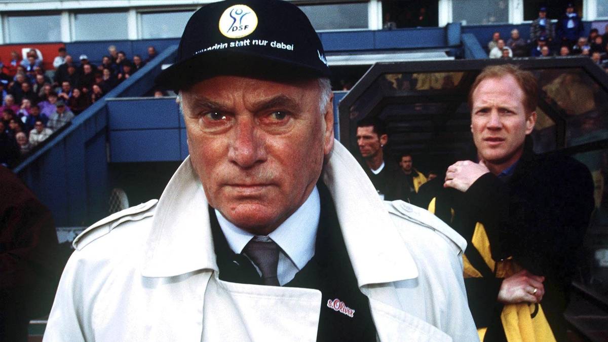 Udo Lattek (14.04.2000 bis 30.06.2000, 5 Spiele, Punkteschnitt 1,60)