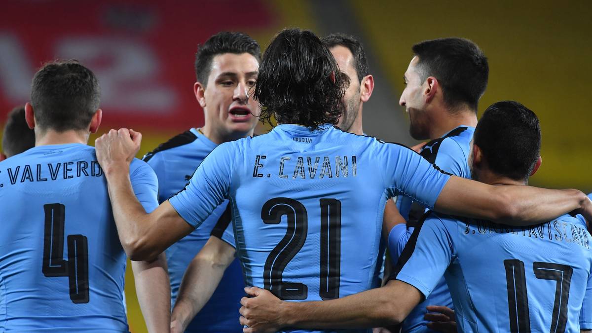 PLATZ 11 - URUGUAY: Die Uruguayer sind seit einem mäßigen 1:0 gegen Wales Ende März ohne Länderspiel. Vor der WM testet die Celeste nur noch gegen Usbekistan - man darf also gespannt sein. In Gruppe A sind die Südamerikaner trotzdem klarer Favorit