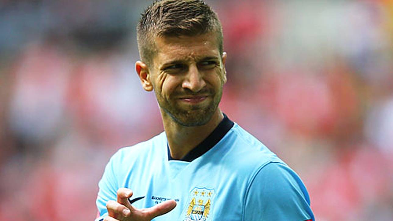 Matija Nastasic kommt bei ManCity nicht über die Reservistenrolle hinaus