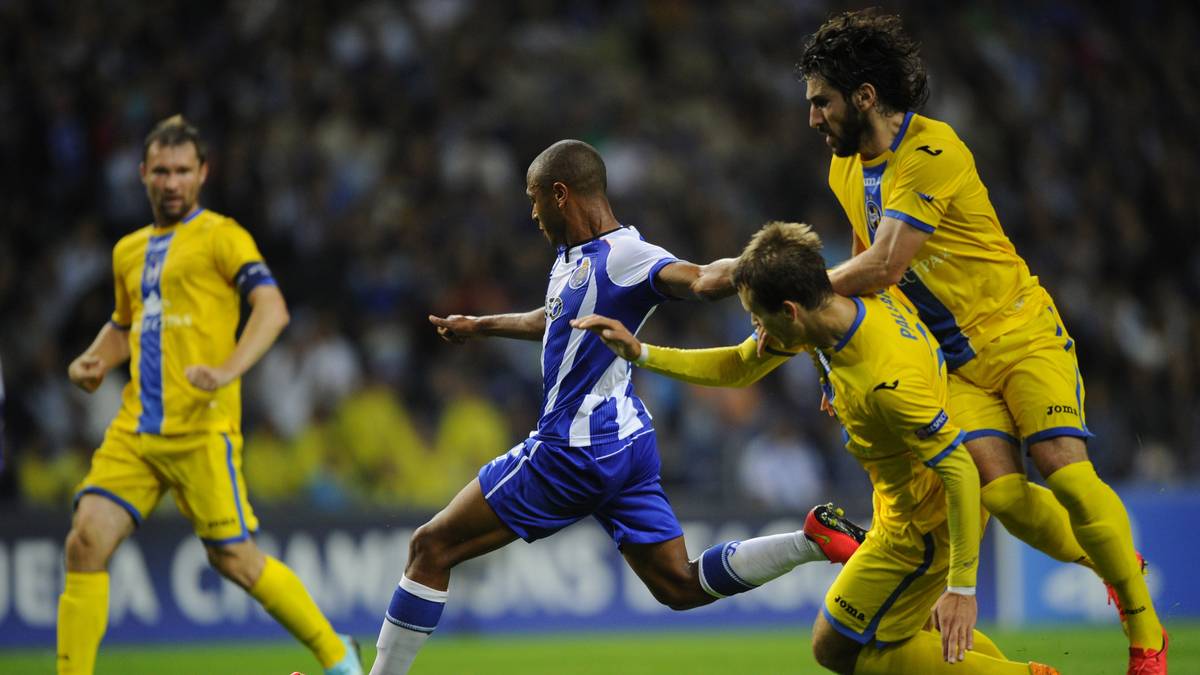 YACINE BRAHIMI (FC Porto): Beim 6:0 über BATE Borisov ging 2014 der Stern von Brahimi endgültig auf. Der Algerier galt danach immer wieder als "Next big thing" des FC Porto, der Sprung zu einem europäischen Top-Klub blieb jedoch aus