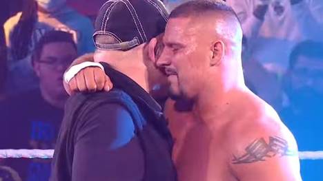 Bron Breakker jubelte bei WWE NXT New Year's Evil mit Vater Rick Steiner