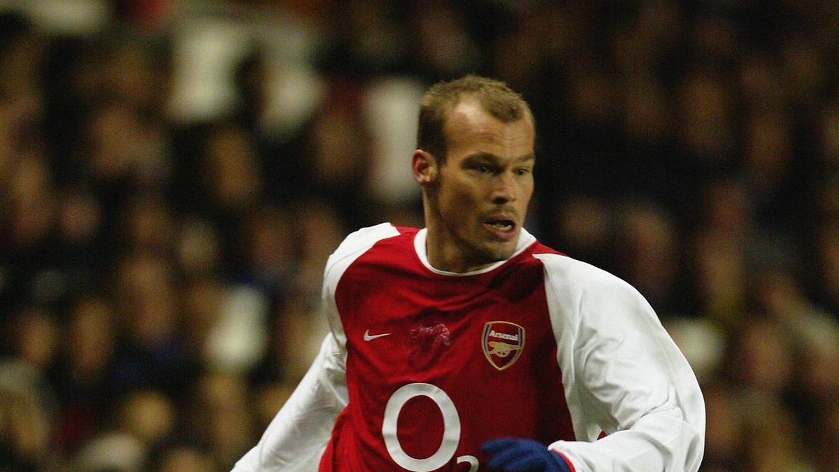 FREDRIK LJUNGBERG: Der Schwede war der Paradiesvogel bei den Londonern. Doch nicht nur mit schrillen Frisuren wusste Ljungberg zu überzeugen: Vier Tore und sechs Vorlagen in 30 Spielen waren sein Beitrag zur Meisterschaft