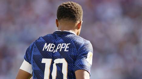 Eine Senatorin aus Paraguay beleidigt Kylian Mbappé übel. Frankreichs Co-Trainer Guy Stéphan verurteilt die Aussagen aufs Schärfste.